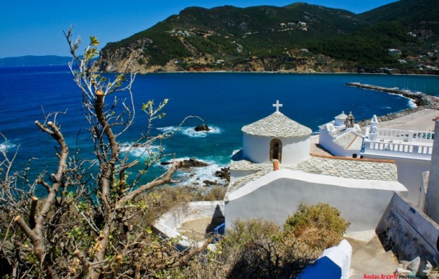 Γάμος “αλά ελληνικά” στο νησί του Μάμα Μία…